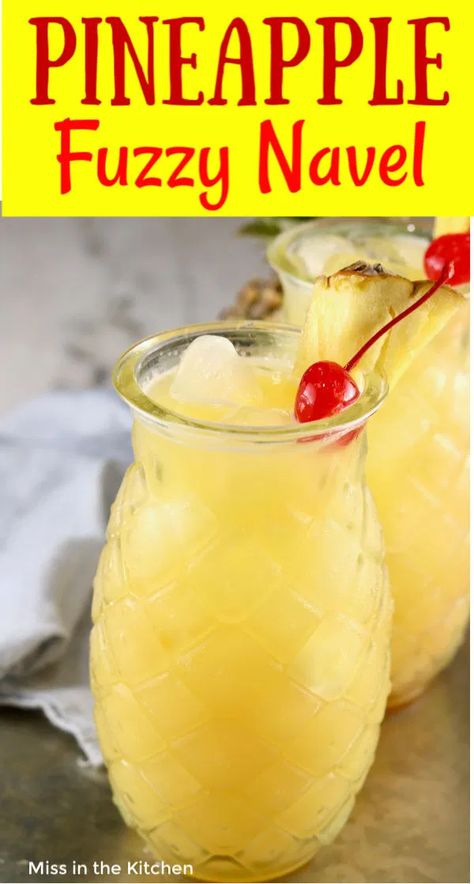 Peach Schnapps Drinks, Drinks With Pineapple Juice, Easy Mixed Drinks, Fuzzy Navel, Alcholic Drinks, Mixed Drinks Alcohol, Pineapple Rum, Liquor Drinks, Peach Schnapps