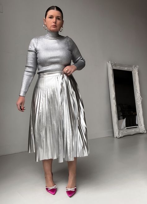 Shop Scoop Women's Metallic Foil … and other curated products on LTK, the easiest way to shop everything from your favorite creators. Lurex Dress Outfit, Casual Glam Outfit, Silver Skirt Outfits, Metallic Skirt Outfit, Church Outfit Winter, Fiercely Feminine, Silver Outfits, Pleated Skirt Outfit, Silver Skirt