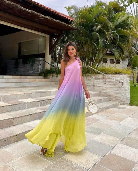 // c a m i l a Ombre Dress Casual, Pool Party Dresses, Flying Dress, Soiree Dress, Color Combinations For Clothes, Casual Chic Outfits, Ombre Dress, Fashion Sketches Dresses, Korean Fashion Dress