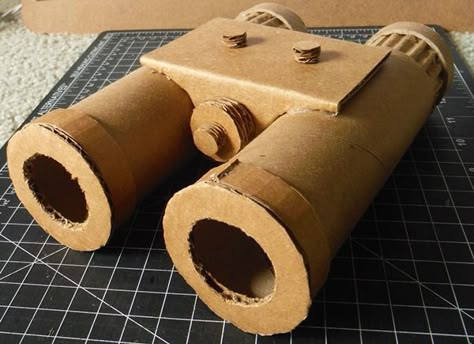 Binoculars: "Prairie is an Island"Music Video on Behance Cardboard Binoculars, Paper Binoculars, Binocular Craft, Cardboard Props, Camo Birthday Party, Cardboard Crafts Kids, Cardboard Ideas, Scary Halloween Decorations Diy, Diy Photography Props