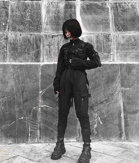 Do you like All Black Outfits? This is just too good! 🔥🖤 × × @llimpidity_ × × × #techwear #techwearsociety #techwearfashion #techwearlooks… Tech Wear Women, Tech Outfit, Tech Girl, Techwear Fashion, Tech Aesthetic, Cyberpunk Fashion, Elegante Casual, Looks Black, Tech Fashion