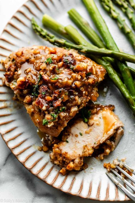 This walnut crusted chicken served with honey mustard glaze is altogether wholesome and savory, crisp and saucy, and very easy to make. It’s everything you want dinner to be, whether you serve it as a casual meal or for a special holiday gathering. Recipe on sallysbakingaddiction.com Walnut Recipes Dinner, Honey Walnut Chicken, Saucy Chicken Recipes, Walnut Crusted Chicken, Recipes For Hosting, Good Food To Make, Honey Mustard Chicken Recipes, Lemon Thyme Chicken, Honey Dijon Chicken