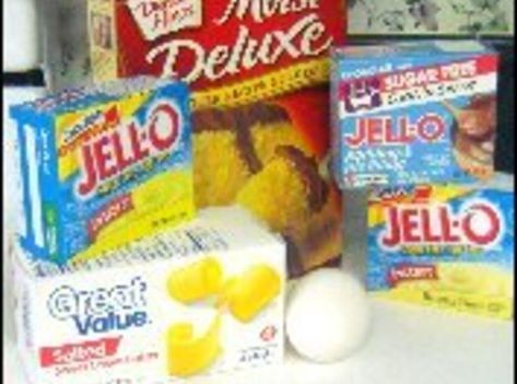 Adding an instant-pudding mix to your cake mix and altering the other ingredient amounts and bake time will produce a delicious cake. Cake Mix With Pudding, Pudding Cake Mix, Yellow Cake Mix Recipes, Boxed Cake Mixes Recipes, Cakes To Make, Oatmeal Bread, Cupcakes Recipes, Cake Mixes, Instant Pudding Mix