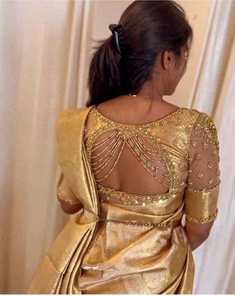 Bridal Back Neck Designs, Gold Saree Aari Work Blouse, Blouse Back Neck Designs For Engagement, Gold Saree With Gold Blouse, Gold Saree Blouse Design Indian Weddings, Muhurtham Aari Work Blouse, Blouse Back Neck Designs Bridal, Blouse Designs For Bride Indian Weddings, Gold Silk Saree Blouse Designs