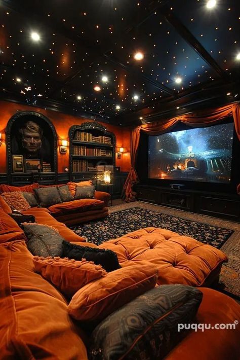 Indoor Theatre Home Theaters, Unique Home Theater Ideas, Moody Theater Room, Garage Movie Theater, Industrial Home Theater, Movie Room Aesthetic, Movie Room Diy, Garage Theater, Theater Room Ideas