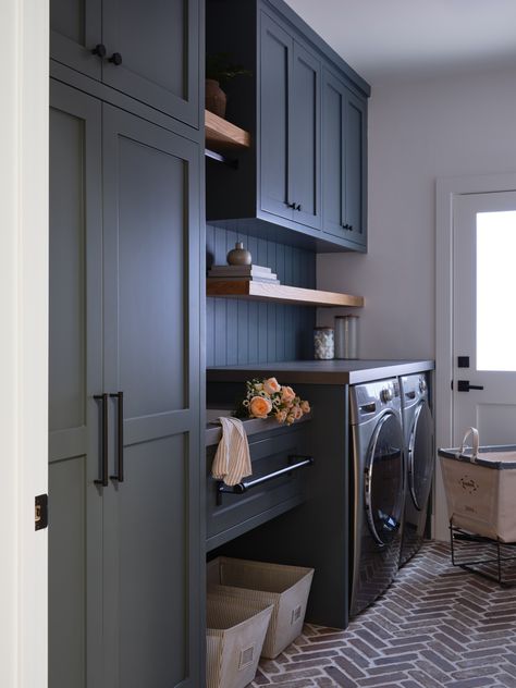 Top 10 New Laundry Rooms Right Now Laundry Room Closet Ideas, Room Closet Ideas, Transitional Laundry Room, Laundry Room Decor Ideas, Custom Laundry Room, Laundry Nook, Hidden Laundry, Laundry Room/mud Room, Pantry Laundry Room