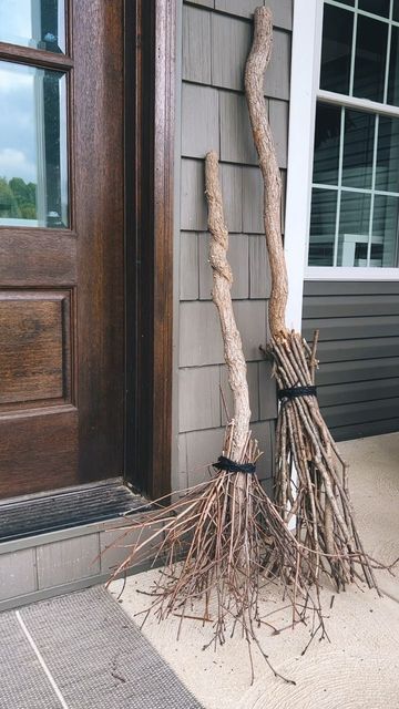 kristen on Instagram: "DIY witches broom 🧙🏼‍♀️ here’s what you need 🧹 sticks 🧹 cable zip ties 🧹 yarn I decided to make these for my front porch this year. I first tried tying the sticks with yarn but it wouldn’t hold so these zip ties worked perfectly. . . #halloweendecor #halloweendecorations #halloweendecorating #falldecorations #falldecor #falldecorating #diydecor #diyhomedecor #diyhome #homedecor #homedecorlovers #homedecorideas #homedecoration #diyhomedecorating #halloweenideas #hallow Diy Witches Broom, Diy Witches, Halloween Witch Brooms, Witches Broom, Easy Diy Halloween Decorations, Homemade Halloween Decorations, Halloween Fest, Animal Spirit Guides, Witch Diy