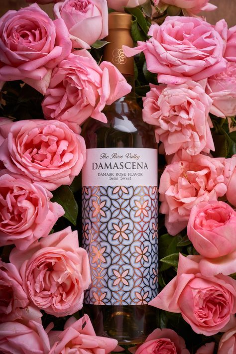 Rose Wine Label Design, Wine Label Design Ideas, Luxury Wine Label, Rose Wine Label, Label Design Ideas, Stara Planina, Gin Label, Creative Wine Label, Label Packaging Design