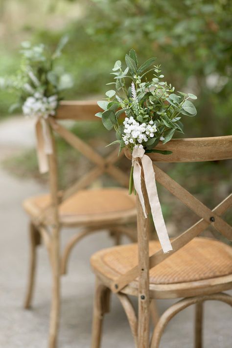 Pew Flowers, Pew Decorations, Ceremony Chairs, Wedding Flower Packages, Wedding Chair Decorations, Aisle Flowers, Wedding Aisle Decorations, בר מצווה, Vintage Wedding Decorations