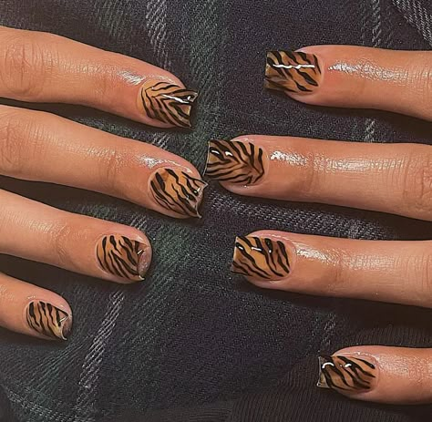 Tiger Nails, Nail Glam, Abstract Nail, Personal Closet, Work Nails, Short Square Acrylic Nails, Spring Nail Designs, Pretty Hands, Short Acrylic Nails Designs