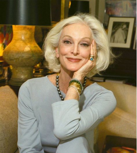 Carmen Dell’Orefice at 93: How She Overcame Painful Divorces to Reign as the Oldest Supermodel Oldest Model Carmen Dell'orefice, Women Over 50 Health, Carmen Dell’orefice, Daphne Selfe, Advanced Fashion, Carmen Dell'orefice, Yorkshire Terrier Haircut, Beautiful Aged Women, Working Model