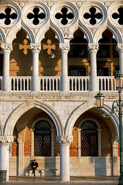 Doge Of Venice, Venice House, Classic Facade, Palazzo Ducale, Doges Palace, Venice Painting, Antique Architecture, Villa Style, 7 Design