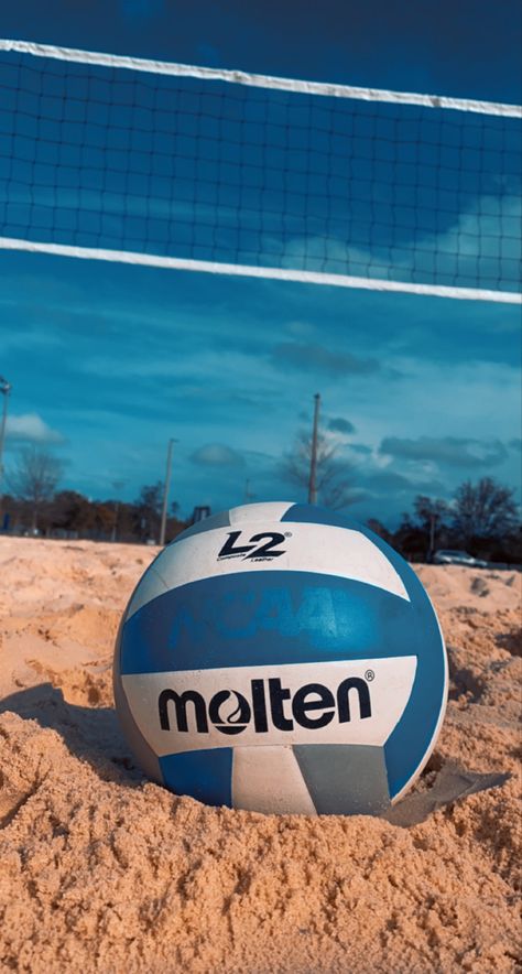 Blue Volleyball, Volleyball Facts, Volleyball Wallpaper, Volleyball Photos, Beach Volley, Gangster Girl, Sport Volleyball, Volleyball Pictures, Volley Ball