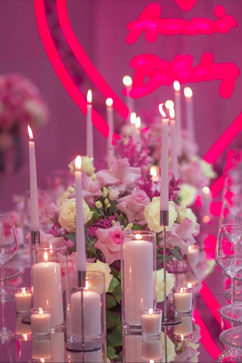 ''Barbies, parties, and fashion – I’ll take everything in baby pink, please.'' Bachlorette Party Table Decor, Classy Pink Party, Barbie Prom Theme, Barbie Dinner Party, Adult Barbie Party Ideas, Barbie Themed Birthday Party For Adults, Adult Barbie Party, Dinner Party Decorations Table, Barbie Brunch