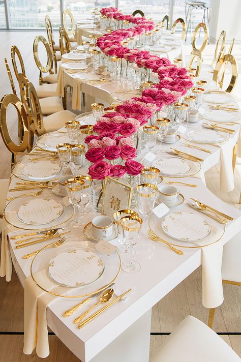 Rustic Wedding Decorations, Tafel Decor, Luxury Wedding Decor, Elegant Dinner, Long Table, Magical Wedding, Pink Wedding, Wedding Trends, Place Settings