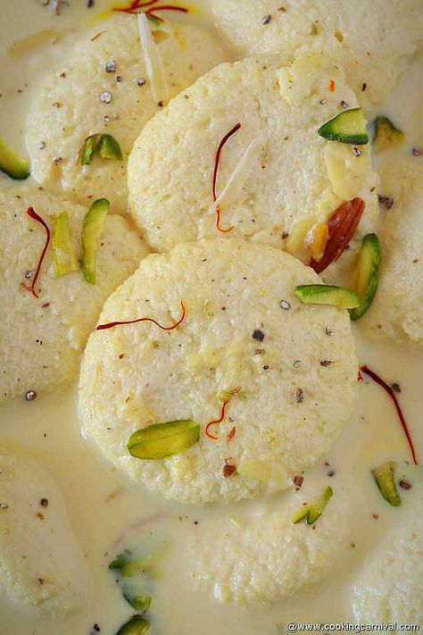 Rasmalai Photography, Sweet Dishes Indian, Rasmalai Recipe, Ras Malai, Bengali Sweets, Salad Snacks, Diamond Of The Season, Pakistan Beauty, Bangladeshi Food