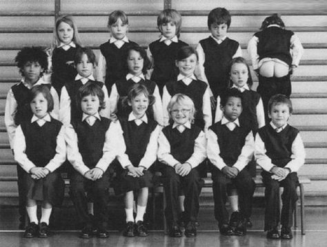 You had class with the same 20 kids for nearly a decade. | 24 Signs You Went To Catholic School Funny Yearbook, Class Pictures, Yearbook Photos, Foto Tips, My Funny Valentine, Catholic School, School Pictures, School Photos, Laugh Out Loud