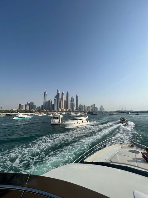 Dubai Party, Dubai Yacht, Dubai Summer, Yacht Aesthetic, Dubai Vacation, Dubai Aesthetic, Dubai Real Estate, Dream Vacations Destinations, Destination Photography