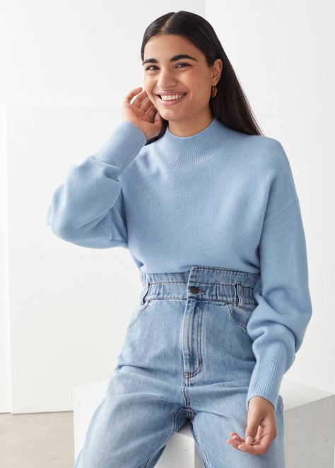 Mock Neck Sweater - Light Blue - Sweaters - & Other Stories Capsule Wardrobe Essentials, Pullover Outfit, Light Blue Sweater, Blue Outfit, Blue Sweater, Fashion Story, Cool Sweaters, Photo Instagram, Mock Neck Sweater