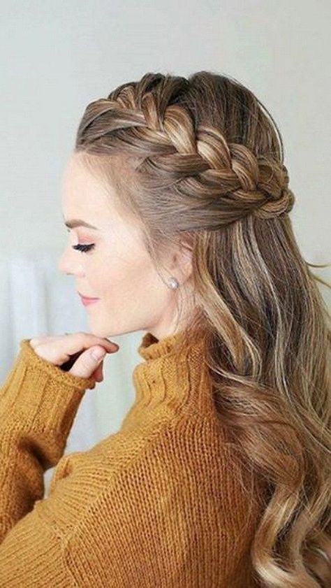 Excellent Free of Charge Homecoming Hairstyles diy Ideas Every single girl desires to function as the homecoming queen. To bounce the night out using your ki #Charge #diy #Excellent #Free #Hairstyles #Homecoming #Ideas Luxy Hair Extensions, Luxy Hair, French Braid Hairstyles, Fishtail Braid, Box Braids Styling, Peinados Fáciles Para Cabello Corto, Braids With Curls, Effortless Hairstyles