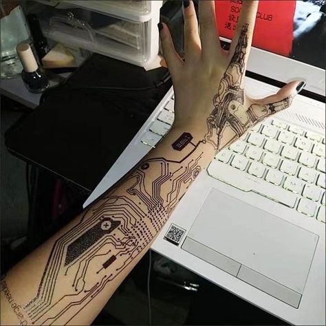 Punk Tattoos, Robot Tattoo, Cyberpunk Tattoo, Jagua Henna, Mechanic Tattoo, Hand Doodles, Muster Tattoos, 4 Tattoo, Back Of Shoulder Tattoo