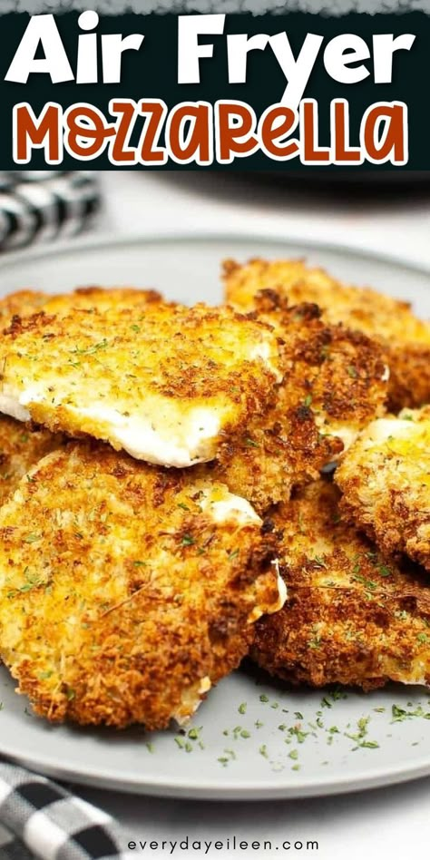 Mozzarella medallions breaded and baked with Pinterest overlay. Fresh Mozzarella Recipe, Air Fryer Mozzarella, Pasta With Cheese, Cheesy Snack, Popular Appetizers, Mozzarella Recipes, Mozzarella Sticks, Air Fryer Dinner Recipes, Cheese Balls