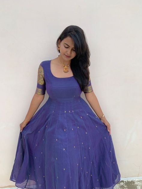 Dress Out Of Saree, Cotton Anarkali Dress, Dress Designs For Stitching, Frock Models, Anarkali Designs, Simple Frock Design, Long Gown Design, Simple Frocks, Anarkali Dress Pattern