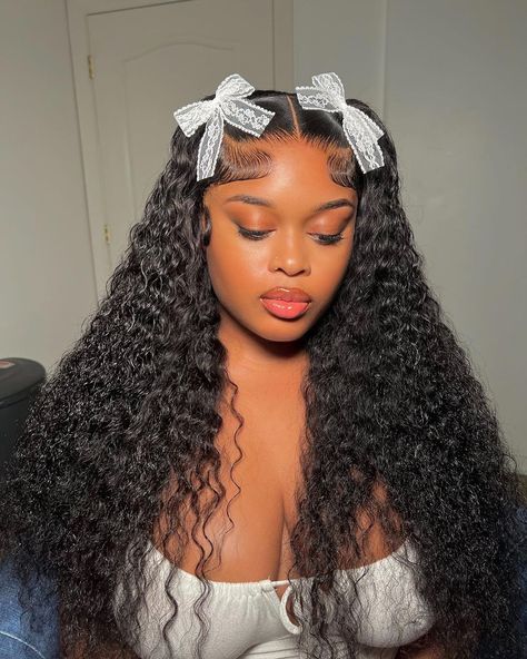 Ateee🔥Love the curly hair with bow styling from stylist @ashleygalleria😍 

Follow @bombtress_hair for more hair ideas🤗  
Pick a bomb wig and get  this inspired look🤩 
.
.
.
.
.
.
.
.
.
.
.
.
#explore #bowhairstyle #hairtrends #lacefrontwig #deepwavewigs #curlywig #lacefront #wigunits #wiginstall #lacewigs #lacefrontalwig #issawig #wigsale #wigsforsale #hairvendor #wigfactory #frontalwig #hdwig #humanhairwigs #transparentlace #wigstore #gluelesswig #deepwavehair #wigsforblackwomen #curlyhair Wet And Wavy Wig Hairstyles With Bow, Curly Wig With Bow, Curly Wig Hairstyles With Bow, Wig With Bow Hairstyle, Deep Wave Bow Hairstyle, Deep Wave Wig Styles With Bow, Wet And Wavy Wig Styles, Curly Hair With Bow, Curly Hairstyles Wig