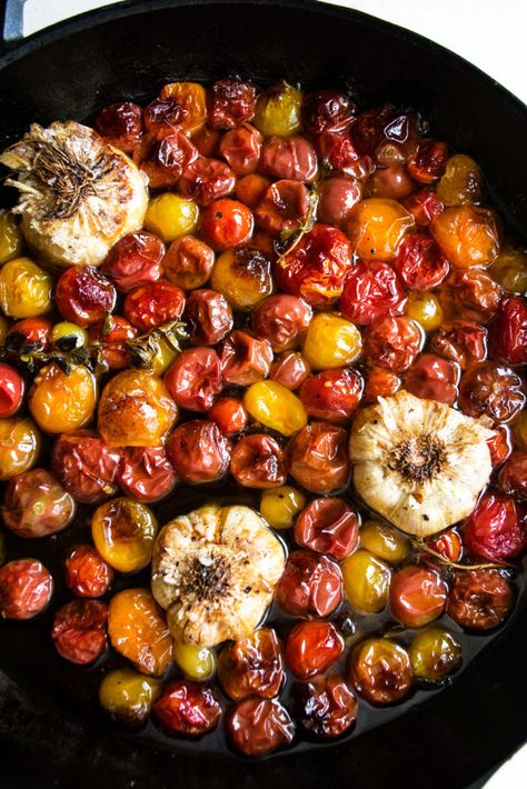 How To Roast Cherry Tomatoes with Garlic & Herbs - The Original Dish Roasted Garlic And Tomatoes, Roast Cherry Tomatoes, Pasta With Herbs, Tomato Appetizers, The Original Dish, Creamy Tomato Pasta, Cherry Tomato Recipes, Recipes Vegetables, Slow Roasted Tomatoes