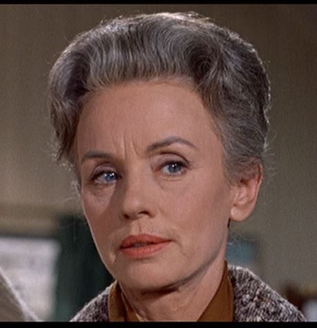 JESSICA TANDY in Hitchcocks "The BIrds".  She was also in "Driving Miss Daisy" and "Cocoon" The Birds Movie, Alfred Hitchcock The Birds, Jessica Tandy, Hitchcock Movies, Driving Miss Daisy, Alfred Hitchcock Movies, Margaret Thatcher, Thanks For The Memories, Gone But Not Forgotten