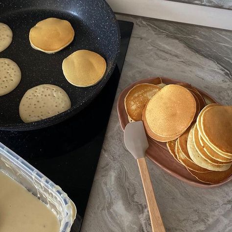 Original Photo, Food Obsession, Cute Food, Aesthetic Food, Food Pictures, Food Dishes, Food Inspiration, Pancakes, Tap