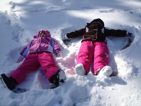 Baby Snow, Winter Portraits, Nostalgia Aesthetic, Nostalgia Core, Childhood Memories 2000, 2000s Nostalgia, Snow Angel, Popular Christmas Gifts, Snow Angels