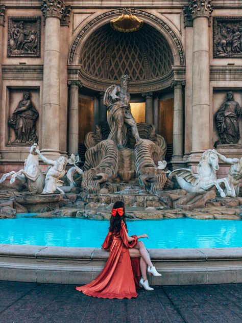 The most insta worthy spots in Las Vegas - Talia's Bucketlist Las Vegas Photo Ideas, Eiffel Tower Las Vegas, Vegas Photo Ideas, Las Vegas Ideas, Las Vegas Photoshoot, Vegas Pictures, Vegas Instagram, Vegas Photoshoot, Las Vegas Trip Planning