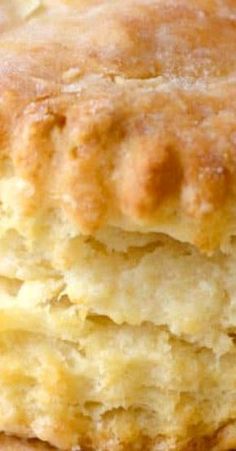 Homemade Southern Biscuits, Southern Homemade Biscuits, Video Turkey, Turkey Tips, Homemade Biscuits Recipe, Southern Biscuits, Bacon In The Oven, Artisan Bread Recipes, Biscuit Bread