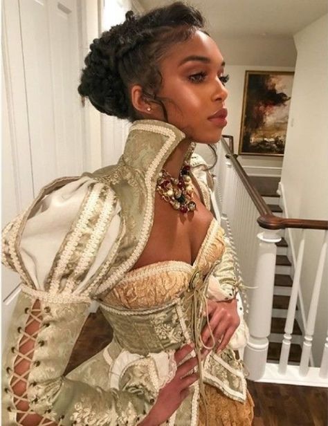 it’s giving ✨regal✨ Lori Harvey, Rare Gems, Fantasy Clothing, Fantasy Fashion, Character Outfits, Historical Fashion, Costume Design, Pretty Dresses, Aesthetic Clothes