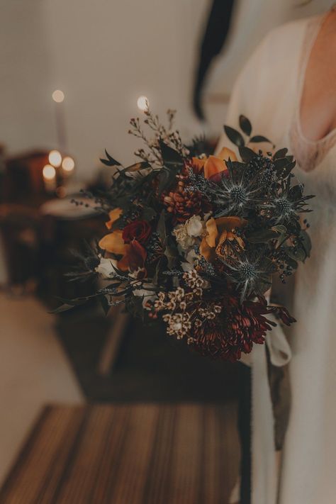 Dark Bride Bouquet, Witchy Fall Wedding Ideas, Witch Bouquet Wedding, Witchy Bouquet Wedding, Witchy Wedding Bouquet, Witchy Bouquet, Celestial Wedding Bouquet, Celestial Bouquet, Witchy Winter