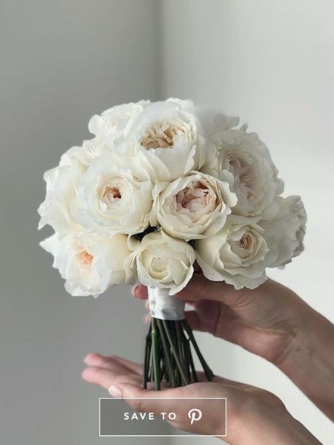 Single Bloom Wedding Bouquet, Single Bloom Bouquet, City Hall Bouquet, White Rose Flower Bouquet, White Roses Bridal Bouquet, Bridal Bouquet White Roses, White Roses Bouquet, Wedding Brainstorming, White Rose Bridal Bouquet