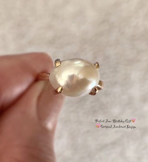 Pearl Bezel Ring, Rose Gold Pearl Ring, Pearl Ring Design, Pearl Ring Simple, Pearl Wedding Ring, White Pearl Ring, Healing Crystal Ring, Herkimer Diamond Ring, Gold Pearl Ring