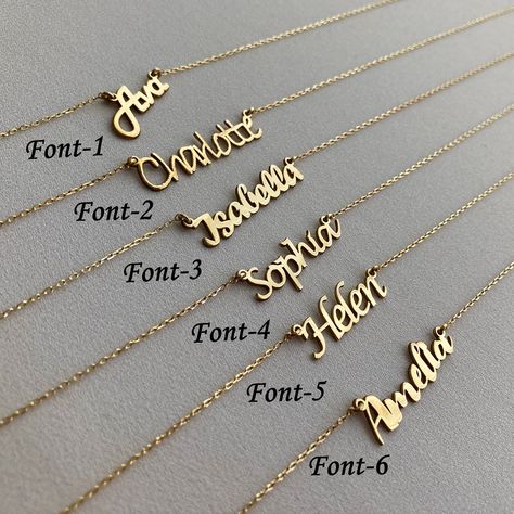 Nameplate Necklace Gold, Necklace Name, Fancy Jewellery Designs, Special Occasion Jewelry, Name Necklaces, Nameplate Necklace, Gold Name Necklace, Plate Necklace, Mom Day