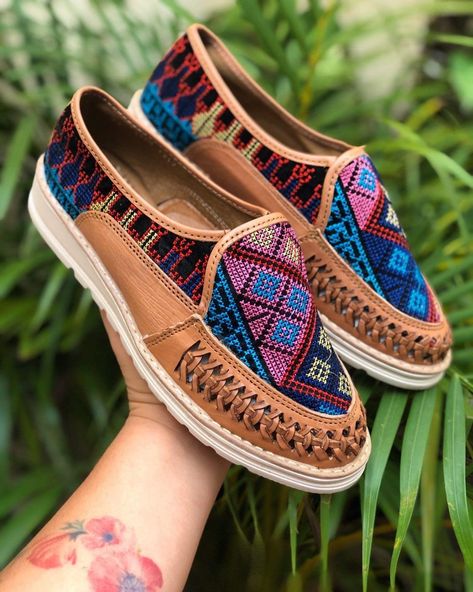 Handmade shoes pattern