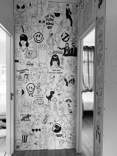 Grunge Wall Painting Ideas, Wall Painting Ideas Aesthetic Grunge, Fun Wall Painting Ideas Creative Bedroom, Cool Wall Drawings, Drawing On Walls Bedrooms, Wall Drawing Ideas Aesthetic, Wall Drawing Bedroom Art Ideas, Wall Graffiti Ideas, Wall Drawing Bedroom