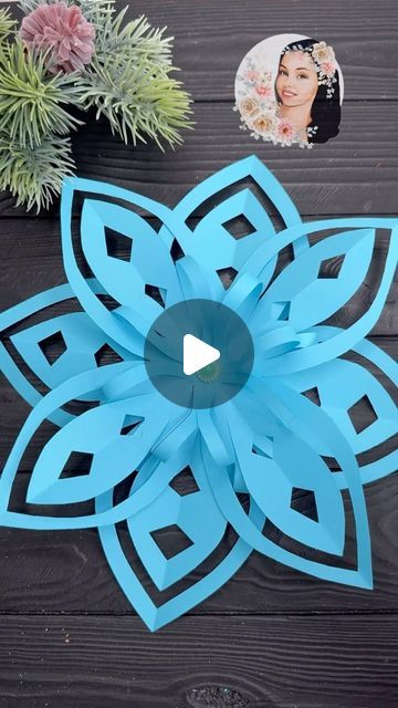 Easy Christmas Arts And Crafts For Kids, Paper Star Craft Ideas, White Paper Bag Snowflakes Diy, Cardstock Snowflakes Diy, Easy Paper Decorations Diy, Holographic Paper Crafts, Snowflake Tutorial Paper, Construction Paper Snowflakes, Christmas Paper Decor Ideas