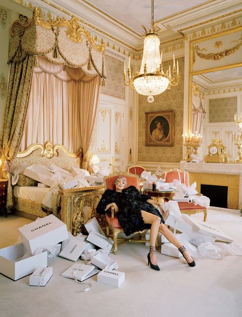 The Ritz Paris, Grace Coddington, Ritz Paris, Mode Editorials, Chanel Box, Tim Walker, Vogue Us, Chanel Haute Couture, Bohol