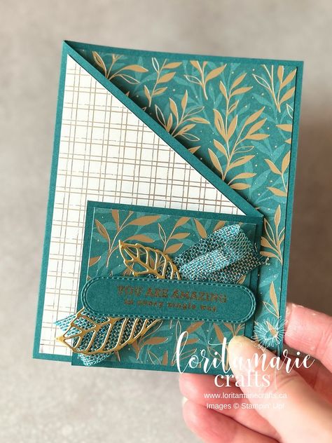 Saturday Blog Hop: Zig Zag Folds Z Fold Cards Tutorial, Cardmaking Ideas Christmas, Zig Zag Cards Ideas, Handmade Card Tutorials, Designer Paper Cards Ideas, Female Birthday Cards Handmade Ideas, Zig Zag Folds Drawing, Zig Zag Fold Card, Fancy Folded Cards