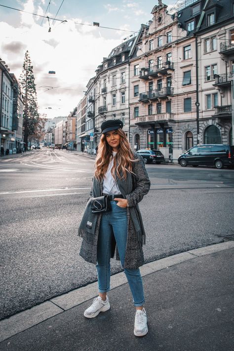 City to Snow: 11 Outfits I Wore in Switzerland — Lion in the Wild Outfits Europa, Vinter Mode Outfits, Outfit London, City Break Outfit, Brunch Outfit Winter, Neutral Fall Outfits, Fall Travel Outfit, Winter Mode Outfits, Outfits New York