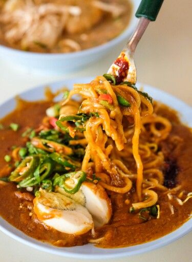 Mee Rebus Mee Rebus, Food And Recipes, Asian Food, Asian Recipes, Ramen, Chili, Ethnic Recipes, Quick Saves