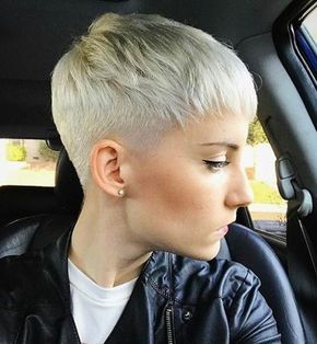 Platinum Blonde Pixie, Super Short Hair, Blonde Pixie Cuts, Pixie Hair, Very Short Hair, Short Pixie Haircuts, Short Pixie Cut, Haircuts For Fine Hair, Pixie Haircuts