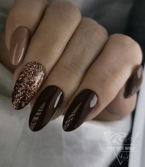 Y2k Nail Ideas, Y2k Nail, Nagellack Trends, Almond Acrylic Nails, Nails Only, Nails Desing, Brown Nails, Autumn Nails, Elegant Nails