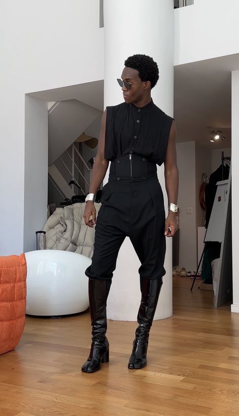 Wisdom Kaye Wsdm Kaye Outfits, Wsdm Kaye, Wisdom Kaye Style, Wisdom Kaye Fashion, Wisdom Kaye Outfits, Kanye West Black Outfit, Kanye West Fashion Show, Kanye West All Black, Wisdom Kaye Streetwear