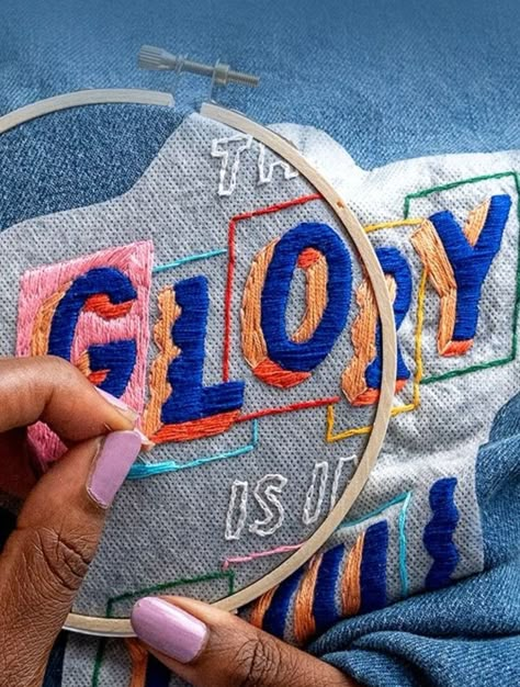 Embroidery Text Lettering, Embroidered Typography, Artistic Clothes, Types Of Embroidery Stitches, Embroidered Words, Embroidery Lettering, Jeans Custom, Christian Tshirt Design, Embroidery Clothing